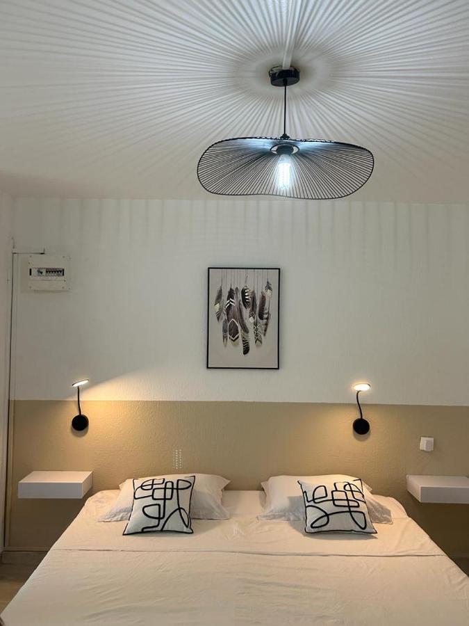 Superbe Studio Avec Piscine, Au Coeur De La Marina! Village Soleil ! Proche Aeroport & Ferry Ле-Гозье Экстерьер фото