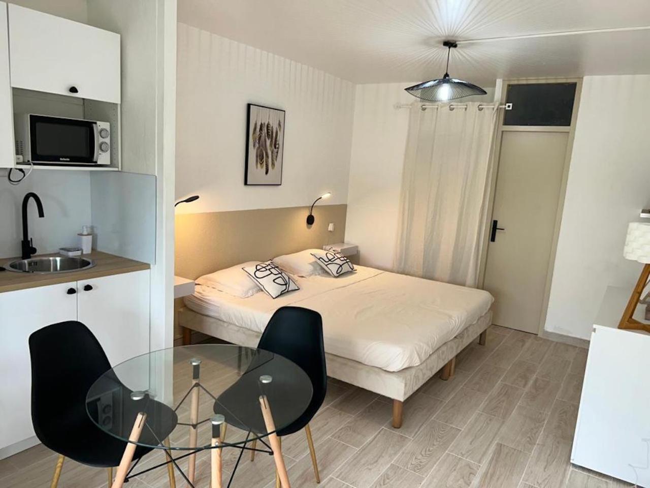 Superbe Studio Avec Piscine, Au Coeur De La Marina! Village Soleil ! Proche Aeroport & Ferry Ле-Гозье Экстерьер фото